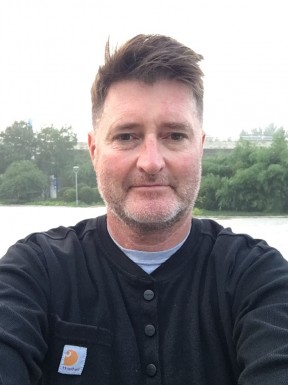 American men looking for love