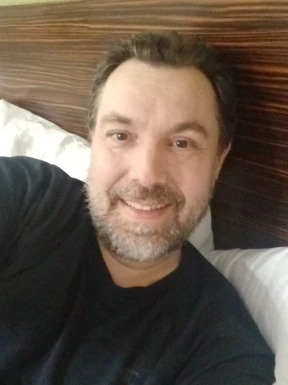 American men looking for love