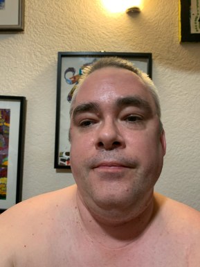 English men looking for love