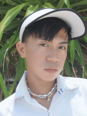 Foreign men for dating