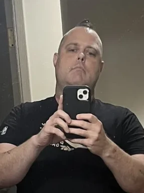 Canadian men looking for love