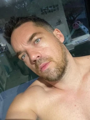 French men looking for love