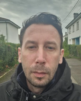French men looking for love