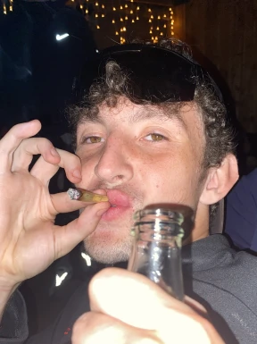 English men looking for love